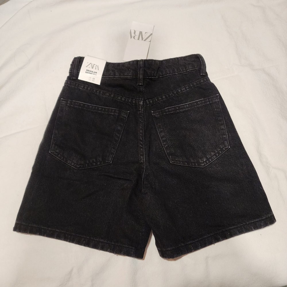 Zara Bermudas in black. Size 32/0/xs mid-rise waist - Picture 3 of 4